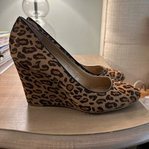 EUC Banana Republic Animal Print Wedges, 9.5